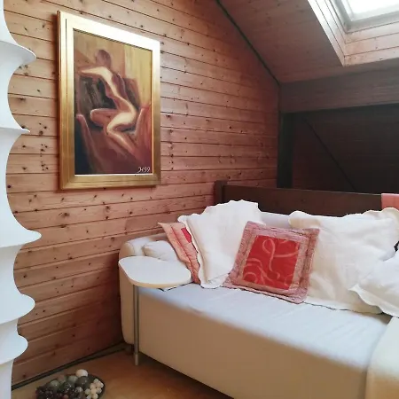 Grosszuegige Und Kunstvolle Dachgeschosswohnung * Leichlingen