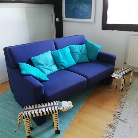 Apartment Grosszuegige Und Kunstvolle Dachgeschosswohnung Leichlingen