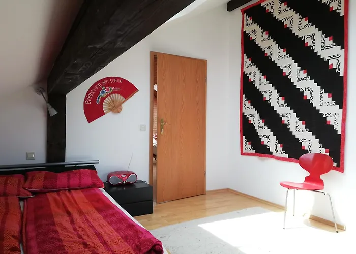 Appartamento Grosszuegige Und Kunstvolle Dachgeschosswohnung Leichlingen