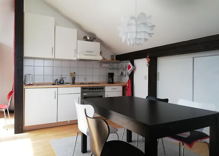 Grosszuegige Und Kunstvolle Dachgeschosswohnung Apartmán Leichlingen
