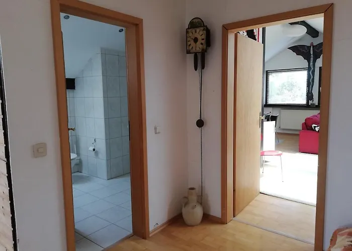 Grosszuegige Und Kunstvolle Dachgeschosswohnung Apartmán *