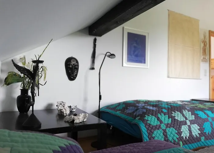 Grosszuegige Und Kunstvolle Dachgeschosswohnung